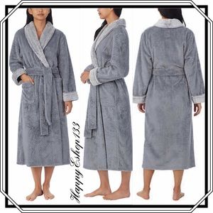Carole Hochman Women’s Luxuriously Soft Plush Robe with Faux Fur Collar
